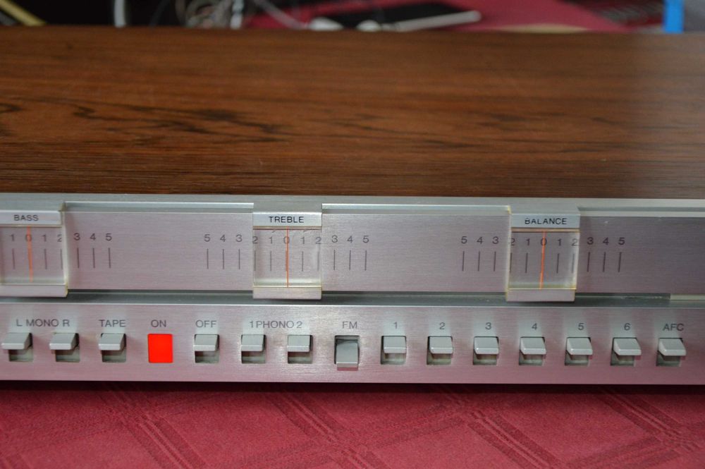 Amplituner Bang&Olufsen Beomaster 3000