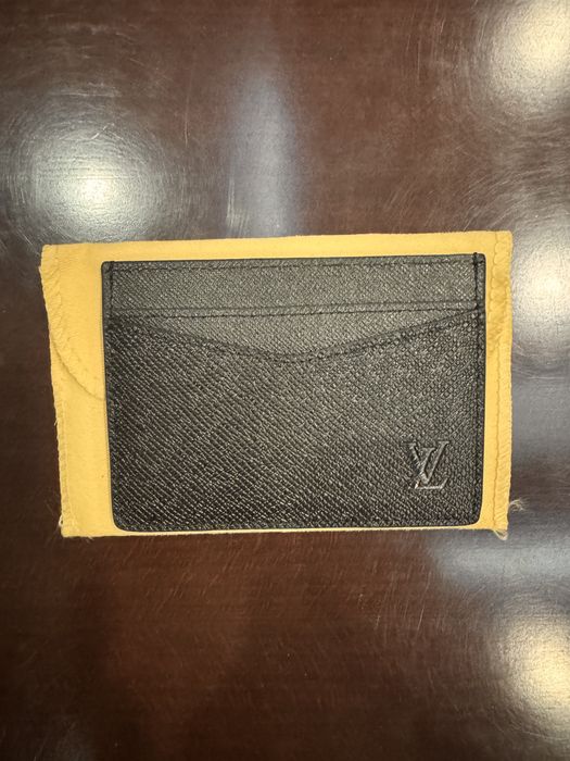 LV кардхолдър cardholder ексклузивна оферта