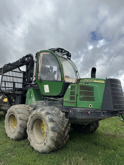 Forwarder john deere 1110E