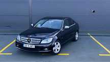 Vand sau schimb mercedes c 220