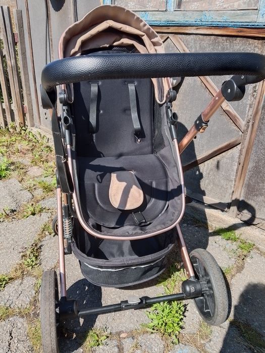 Продается хорошая коляска