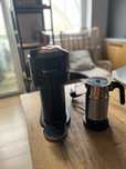 Espressor Vertuo Next D Maro Premium + aparat spuma lapte aeroccino 4