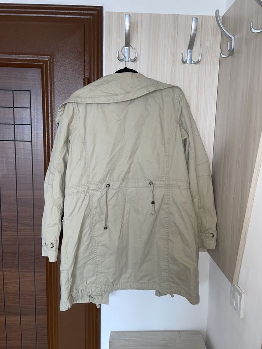 Тънко Бежово Яке Качествено