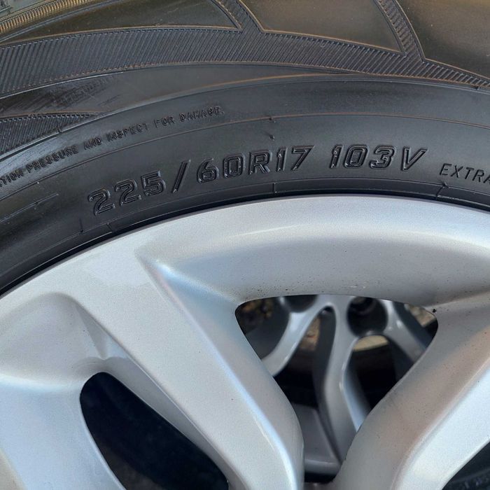 Vând cauciucuri de iarna  BMW X3F25