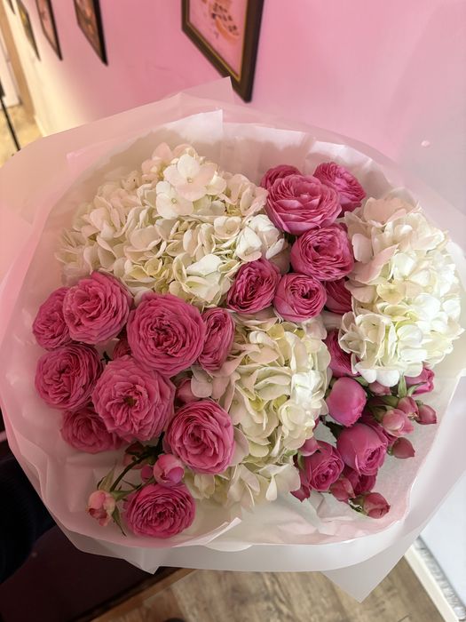 Продам обьемный букет по хорошей цене