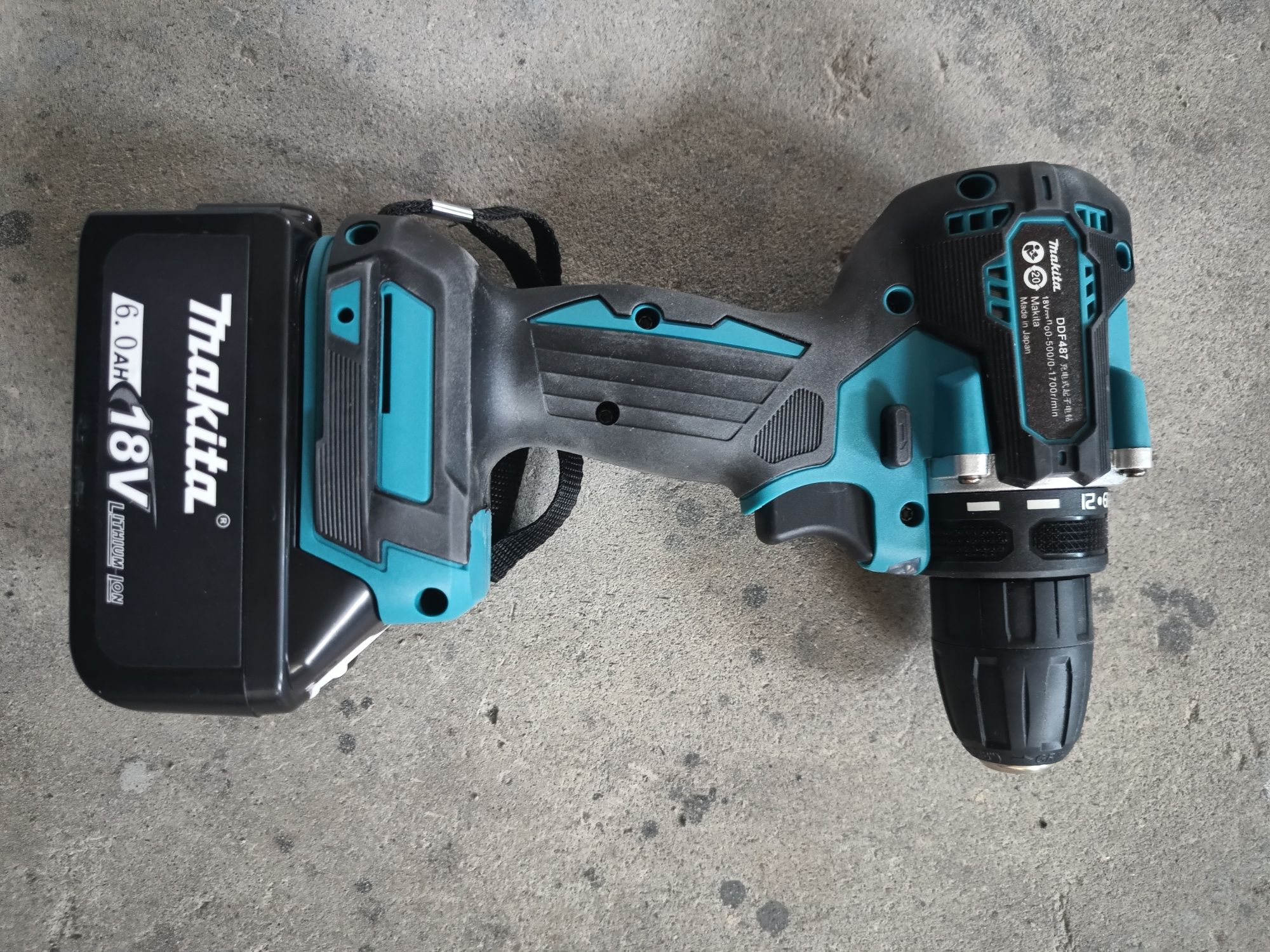 Autofiletanta Makita DDF487 cu acumulator