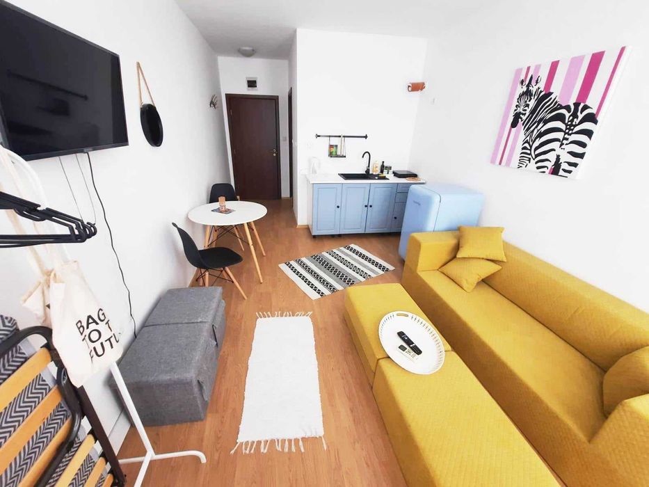 Дава се под наем Двустаен апартамент в София, Център - 57 кв.м за 407.49 € - Снимка #2