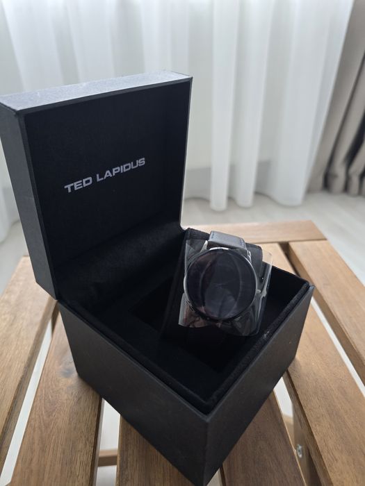 Ceas Ted Lapidus Barbatesc Curea Maro