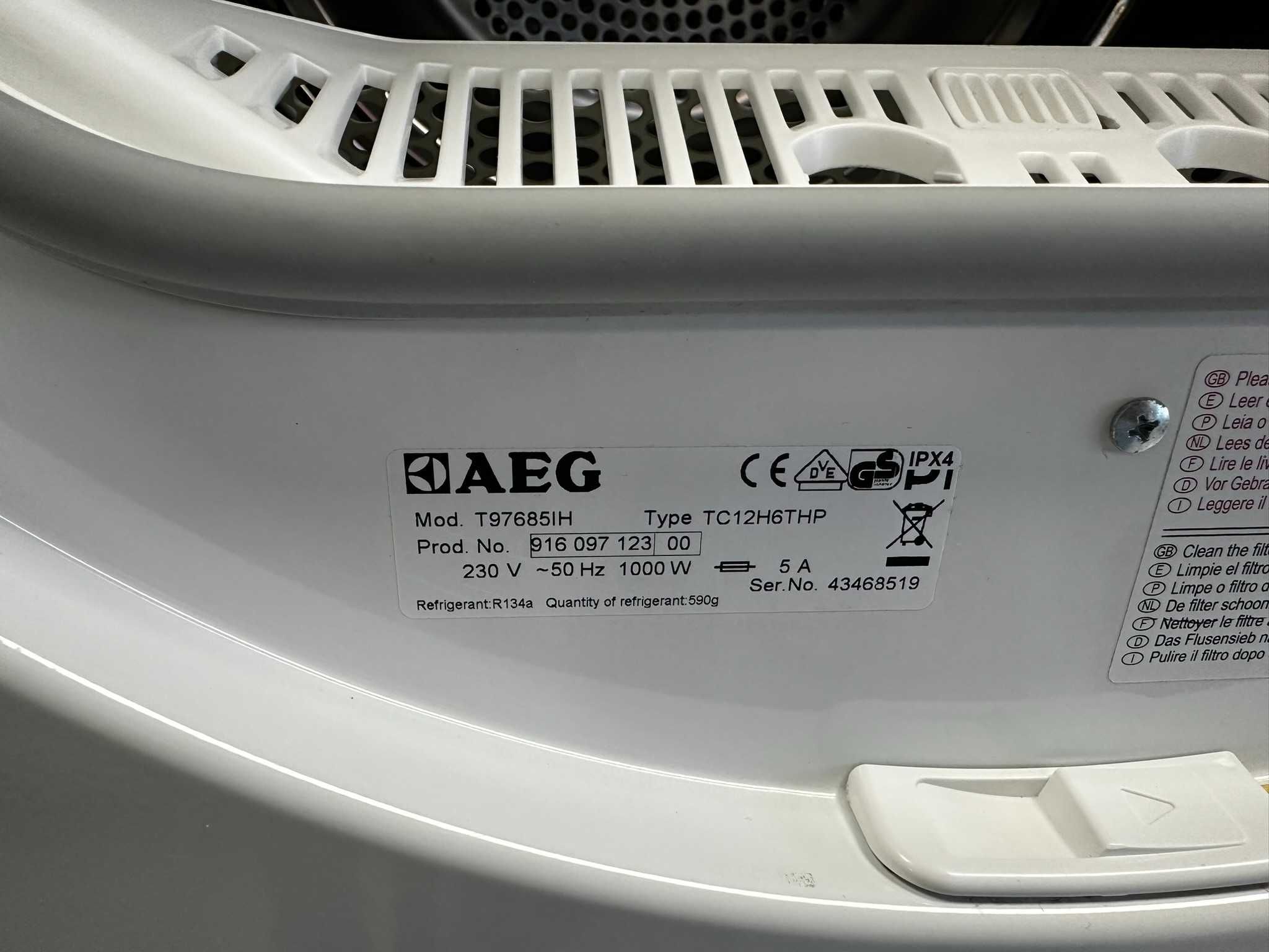 Сушилня с термопомпа AEG T97685IH