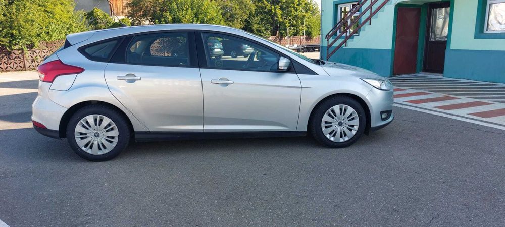 Ford Focus 1.5 tdci an fabricatie 2017 - Preț fix