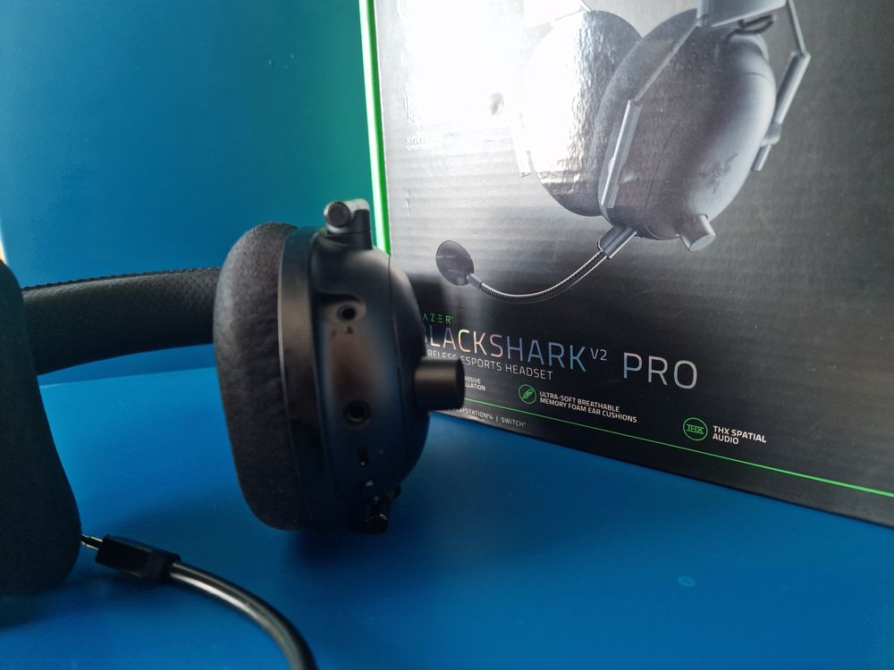 Razer Blackshark V2 Pro слушалки