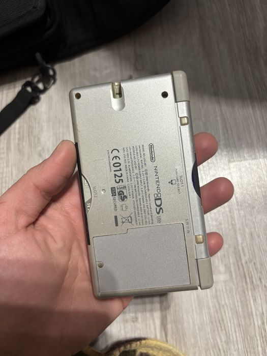 Nintendo ds с чантичка