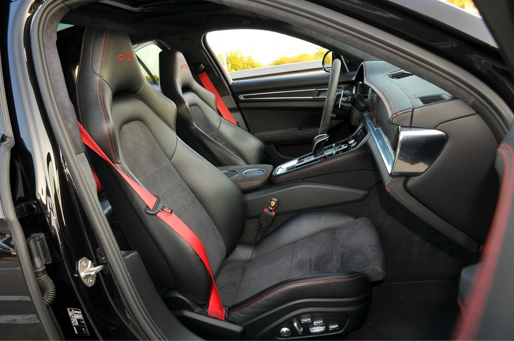 Porsche Panamera GTS / Facelift / 2021 / 4.0