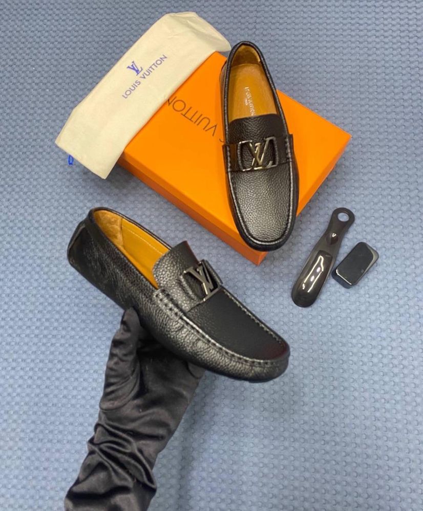 Pantof-Mocasini Louis Vuitton bărbați-model disponibil 3 culori-Piele