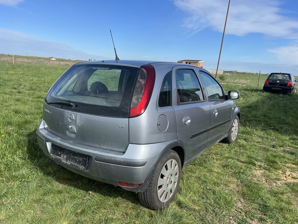 Opel corsa an 2004 recent adus motor  1200 cmc