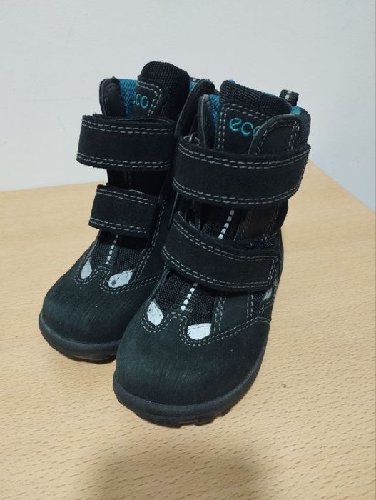 Детские сапожки.