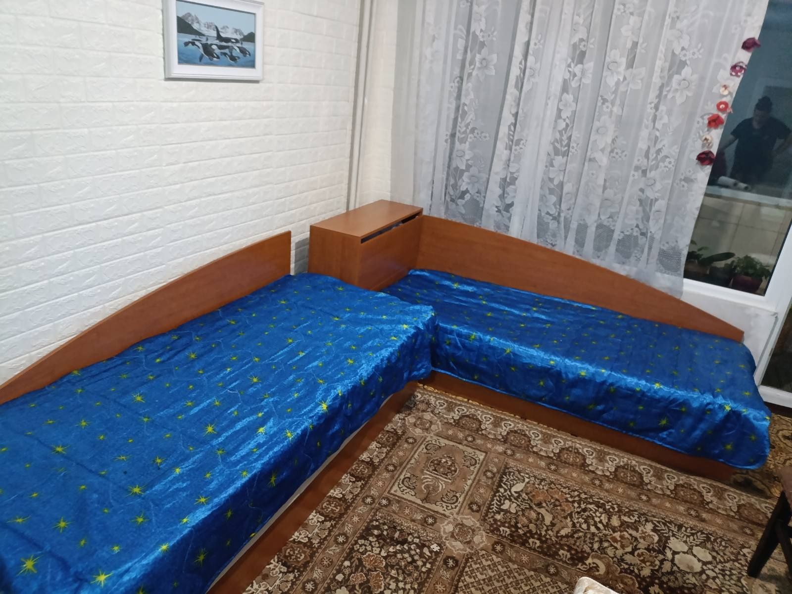Ъглова спалня с ракла