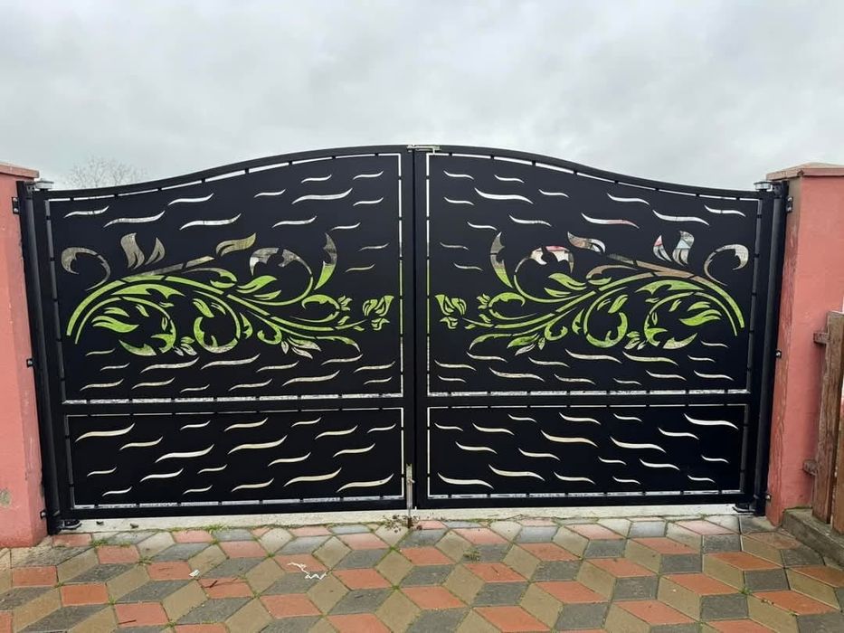 Porți din tabla decupata