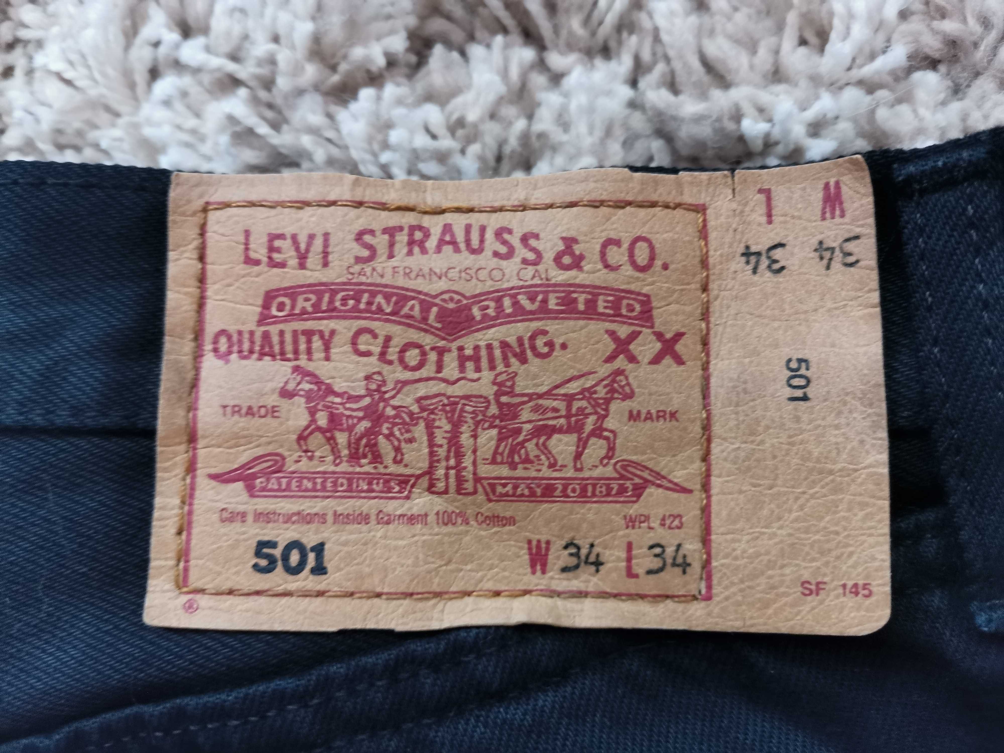 Отлични черни дънки Levis