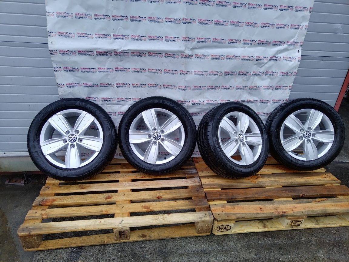 Set Jante Volkswagen aliaj R16 si anvelope vara Michelin