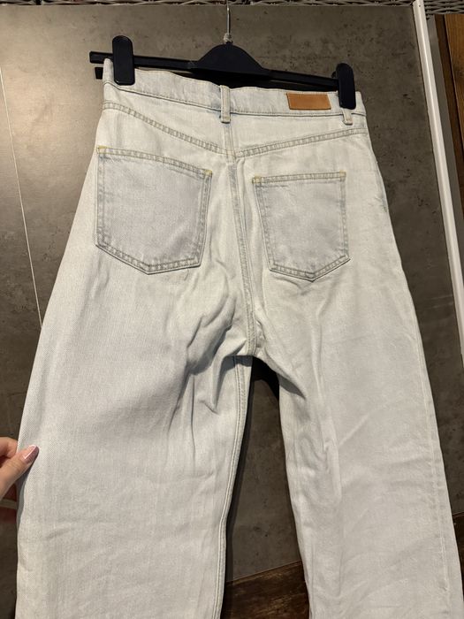 Дамски дънки с висока талия