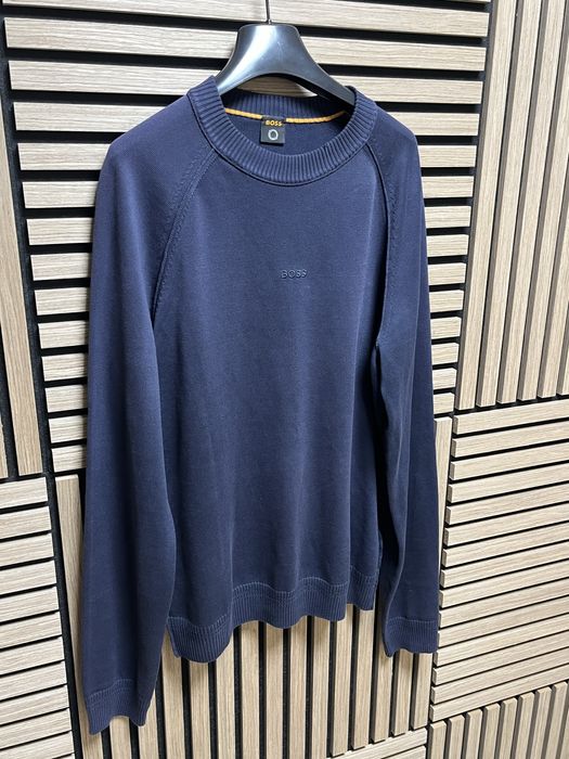 Hugo Boss : Konser Jumper - НОВ размер Л / Оригинал