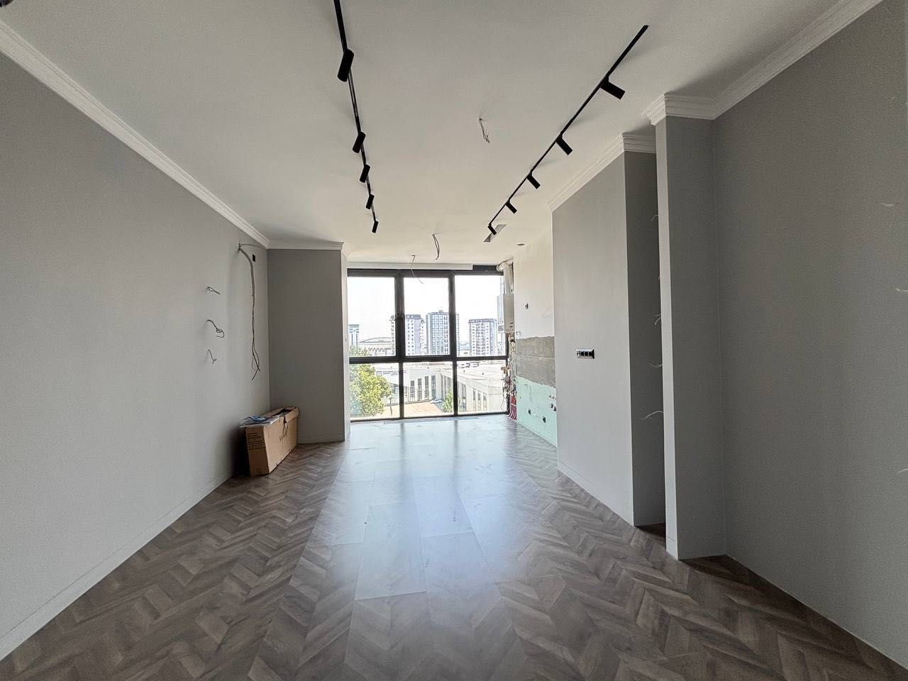 Продается 2 комнатная квартира ремонт ул.Махтумкули Business Park