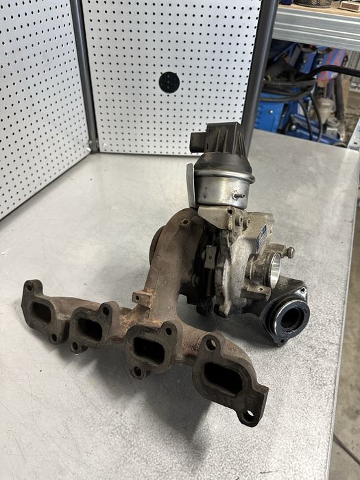 Турбината няма лувтове нито темове на снимките се виждат хар.