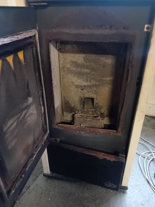 Суха печка на пилети