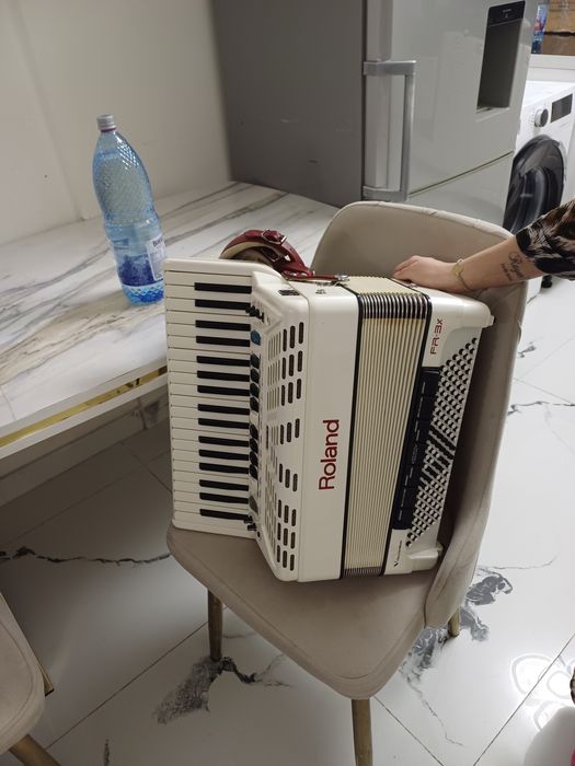 Acordeon  roland