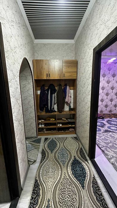 Янги домдан 2 хонали квартира барча жихозлари билан сотилади Шарк-2