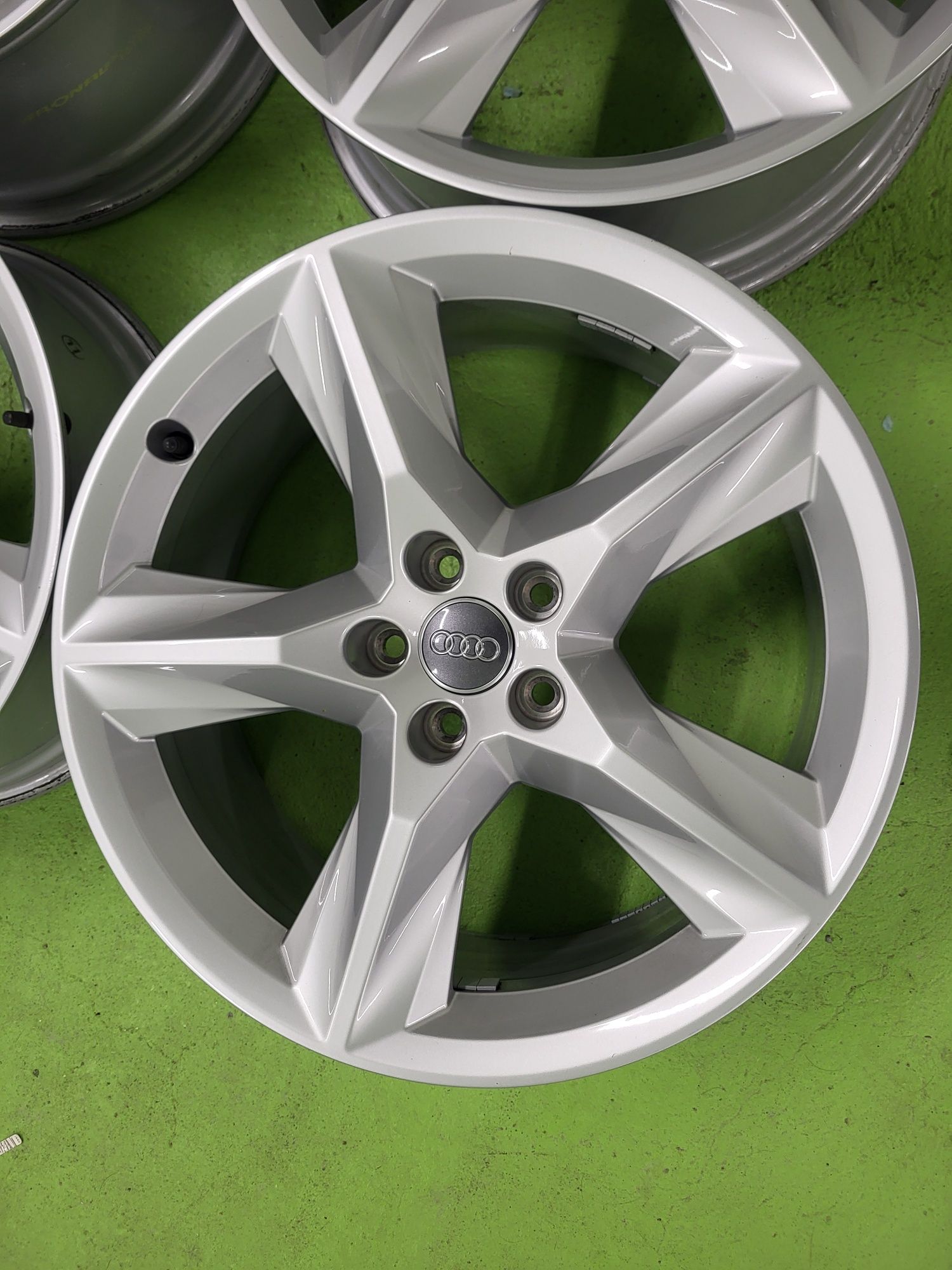 19 5x112 Audi Q5 A6 A7 A5 A4 Q7 5х112