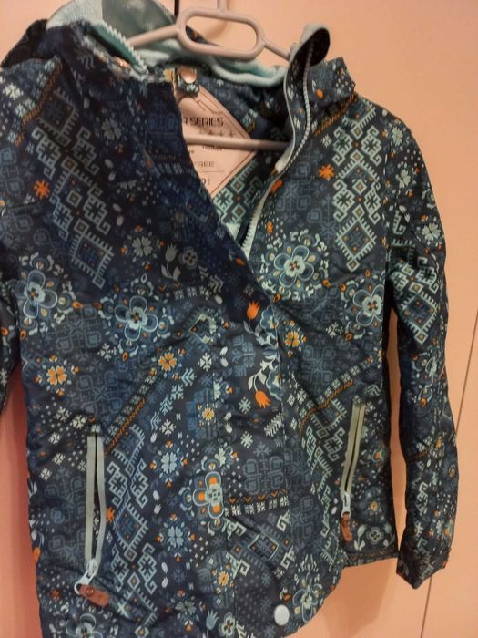 Последни бройки ски екипи и долнища по 15лв за брой,разпродажба