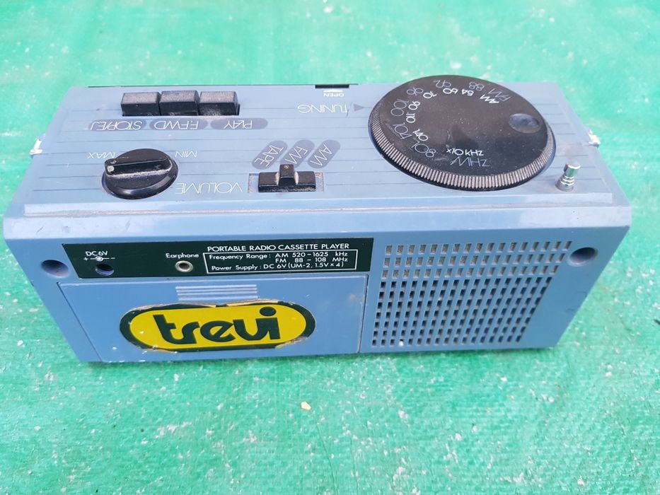 Vând radio casetofon chiaccherone  mono
