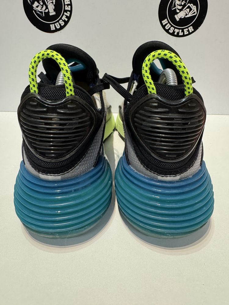 Маратонки NIKE AIR MAX 2090.Номер 40.5