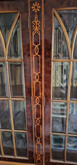 Biblioteca - lemn masiv - cu intarsii