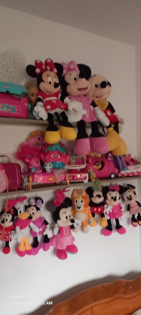 Colecția de plusuri Minnie