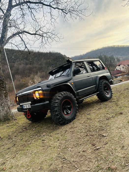 Nissan Patrol Y60 — caroserie + șasiu (fără motor).