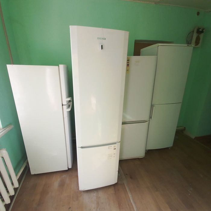 Продам холодильник