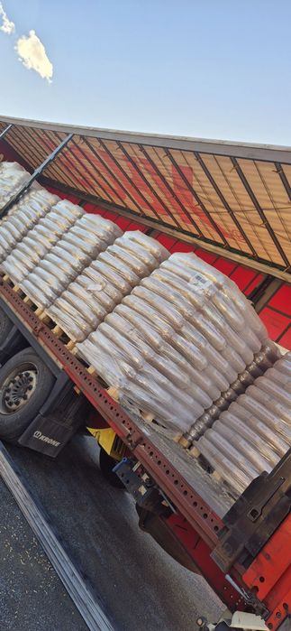 Български и вносни пелети за котли и камини.