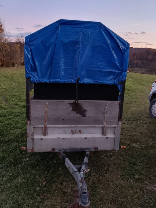 De vânzare remorca auto