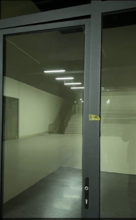 Ибн Сино Савдо Марказида докон сотилади