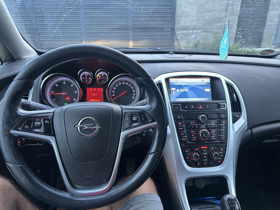 Vand opel astra j sport tourer
