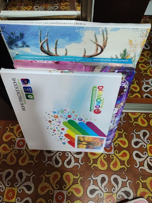 Отдам бесплатно готовые картины.