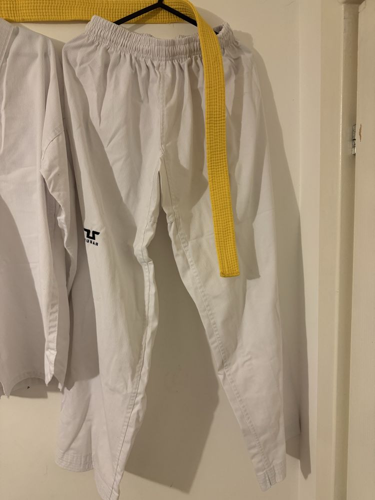 Кимоно за таекуондо 160см - taekwondo TUSAH