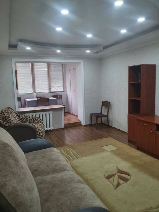 Чиланзар 5 3/3/4 кирп дом балкон 2/6 66м2 с меб техника