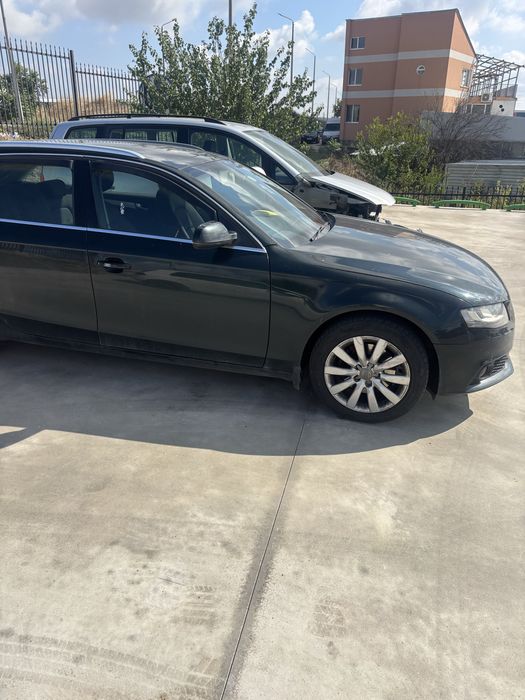 Audi A4 На части