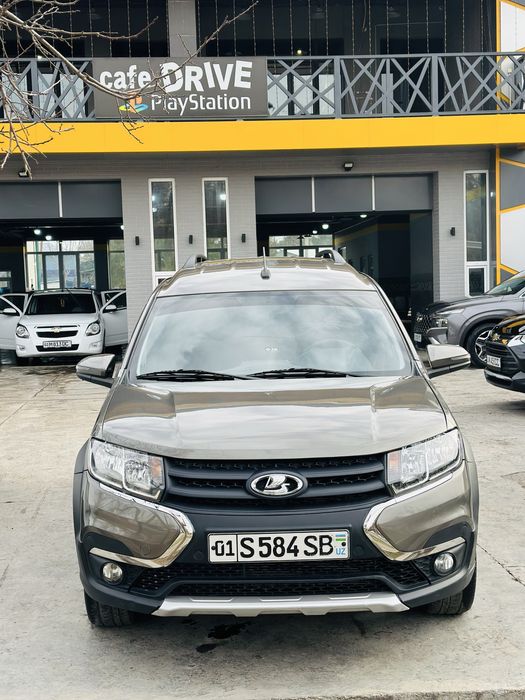 Lada Largus cross 2022