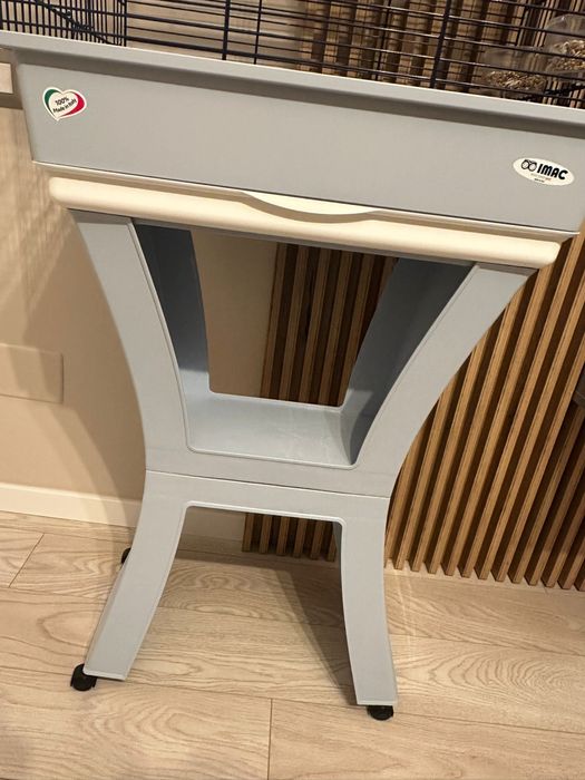 Vând cușcă mare+papagal Nimfa