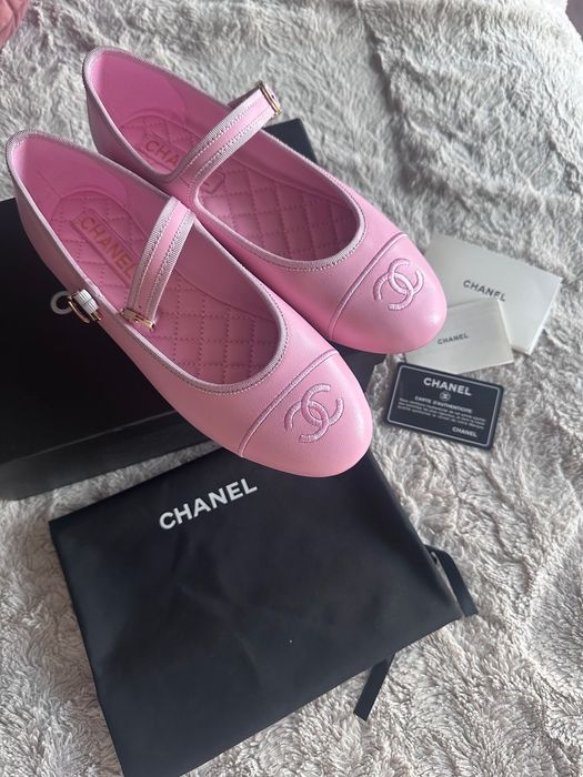 Обувки Chanel marry janes